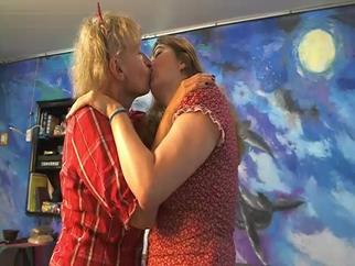 Live Sex - Video - 2BiBlondes Live Sex - Video - 2BiBlondes
