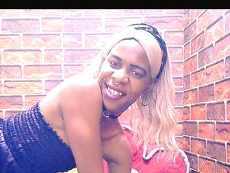 EbonysweetpeachXXX