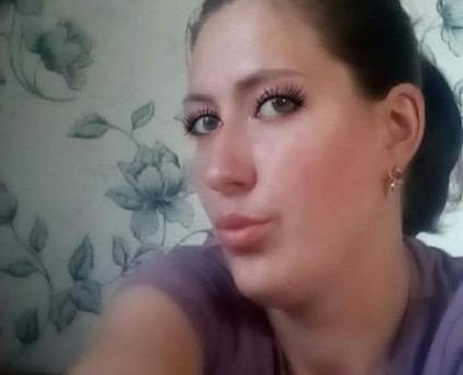 Shy Girl Alone - BrandiSugary