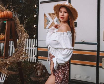 Girl Alone - ViolettaHarris