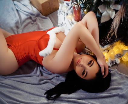 Girl Alone - Bella_Rush