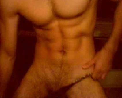 Guy Alone (Gay) - BigDesire4u