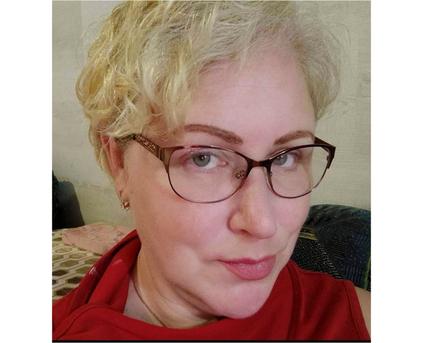 Friends & Romance - Amira_Rose