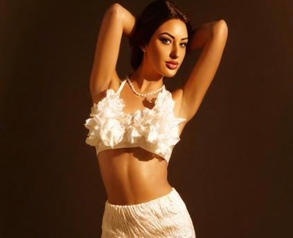 Girl Alone - LettyLovee