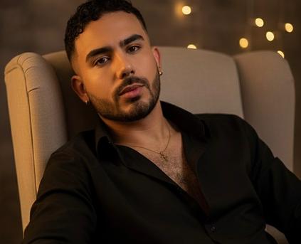 Guy Alone (Gay) - hairyboyx