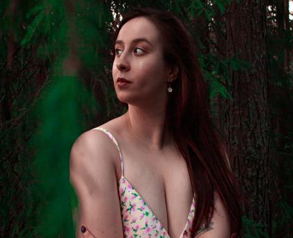 Girl Alone - LatteaViia