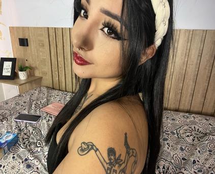 Girl Alone - ScarlettWalker