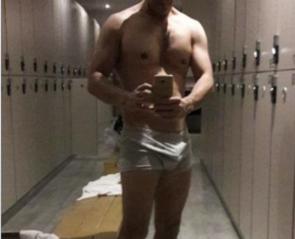 Guy Alone (Gay) - EPIPHANX