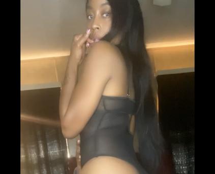 Girl Alone - LadyLuxee