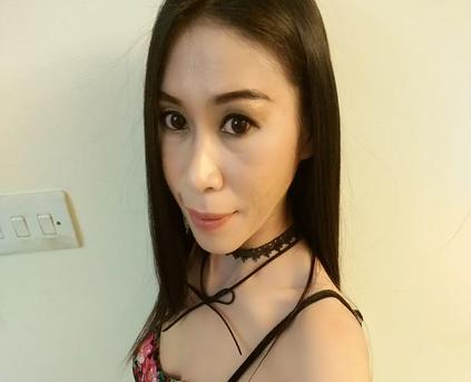 Girl Alone - Helen_Np