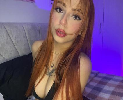 Girl Alone - Samanta_Carter