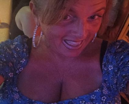 Girl Alone - BBWgoDDDess