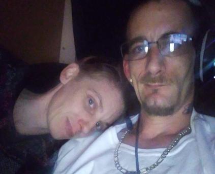 Girl and Guy (Couples) - SmokeandTink