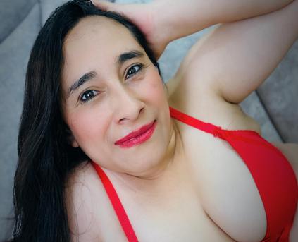 Girl Alone - Leila_Smith