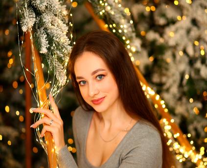 Shy Girl Alone - TenderCuteLady