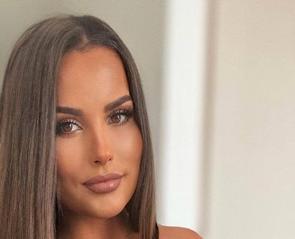 Girl Alone - XAngelicaWilhiteX