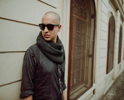 Guy Alone (Straight) - curioso444Long