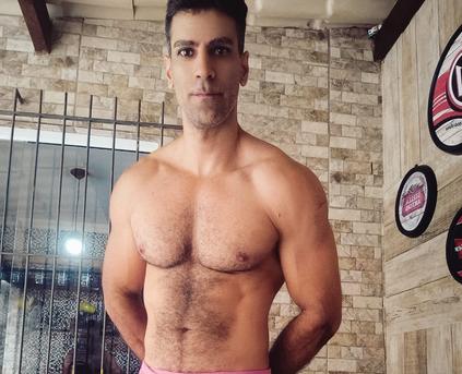 Guy Alone (Straight) - findomHype