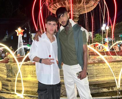 Guy on Guy - tommyandbrad