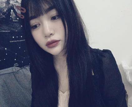 Girl Alone - zinzin7777