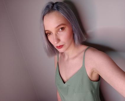 Girl Alone - tarotkira