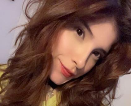 Girl Alone - AmberPixie