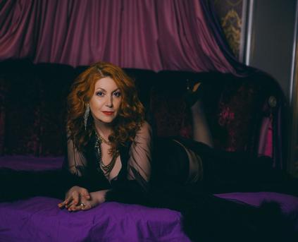 Girl Alone - AlmazFireFox