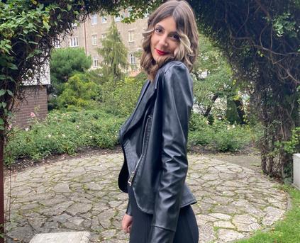 Shy Girl Alone - FreyaGrayBest