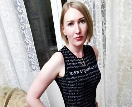 Girl Alone - HoneyCindy