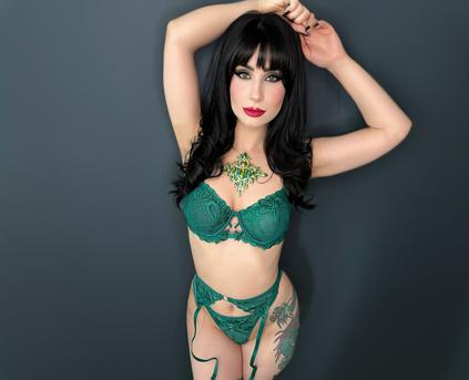 Girl Alone - Sarah_Moon