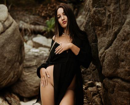 Girl Alone - Nelly_Miller