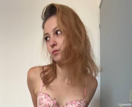 Shy Girl Alone - poppysweety42