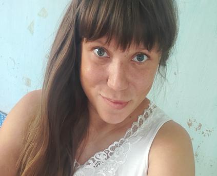 Shy Girl Alone - YuLiYa4