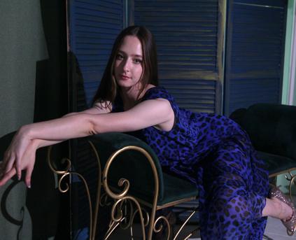 Shy Girl Alone - JasmineDowman