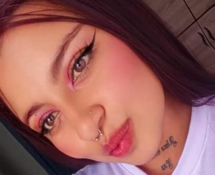 Girl Alone - Ambar_Paradise