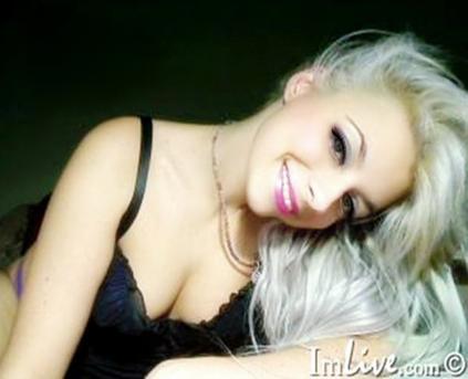 Girl Alone - xXx100ctDiamond