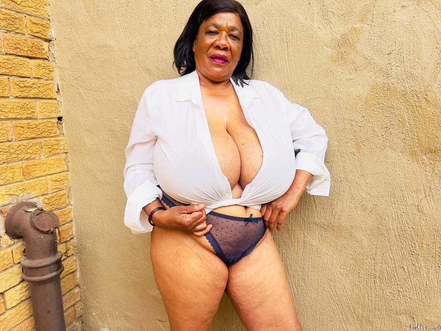 dairyqueenxx from imlive