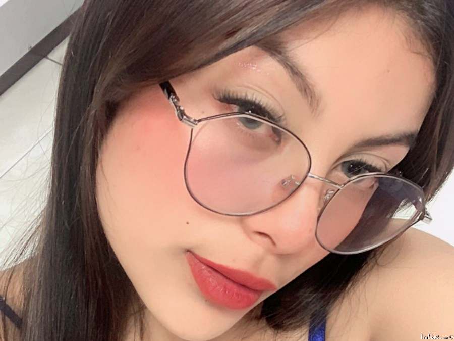 salmaportmanx from imlive