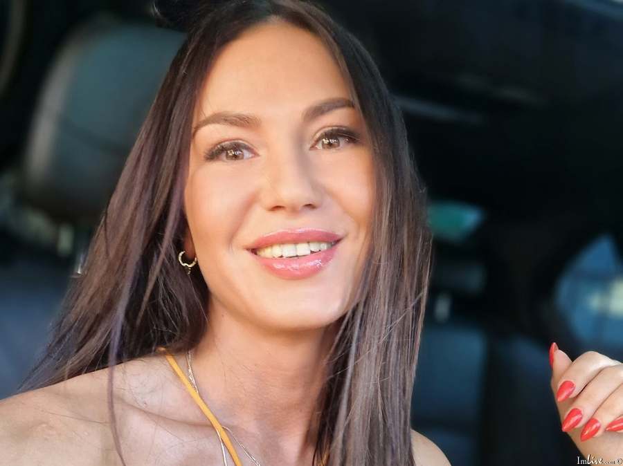 julianagold from imlive