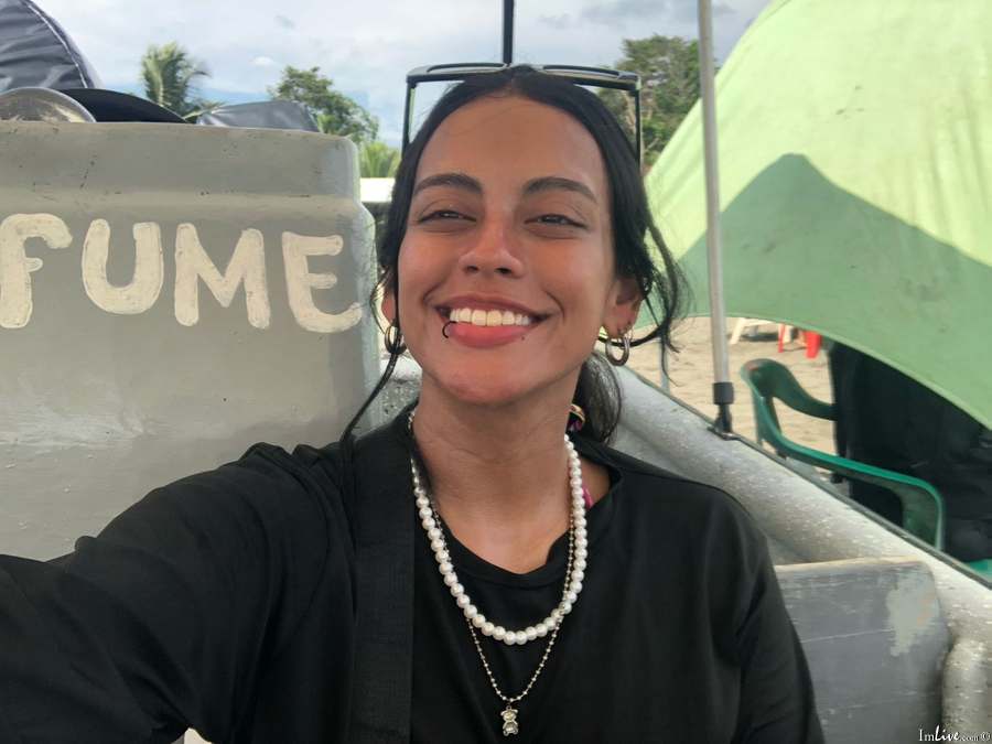 paula_ from imlive