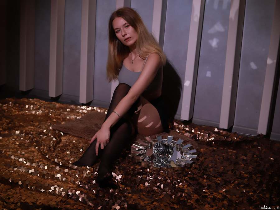elliebarnes from imlive