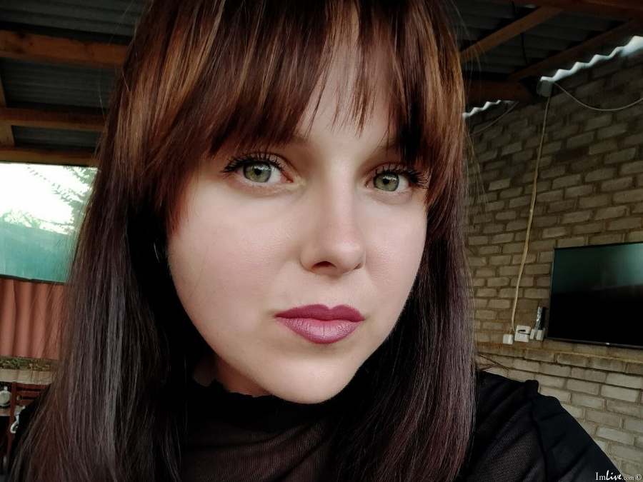 sarabliss from imlive