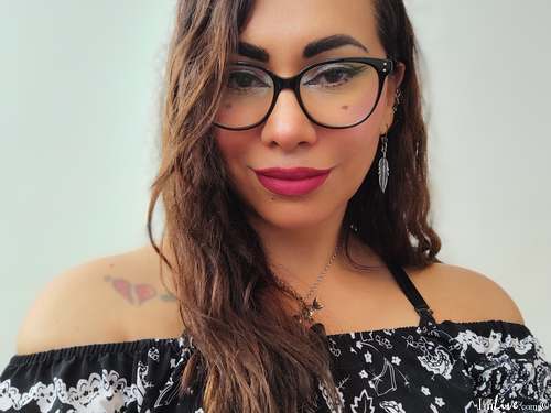 alolovely from imlive