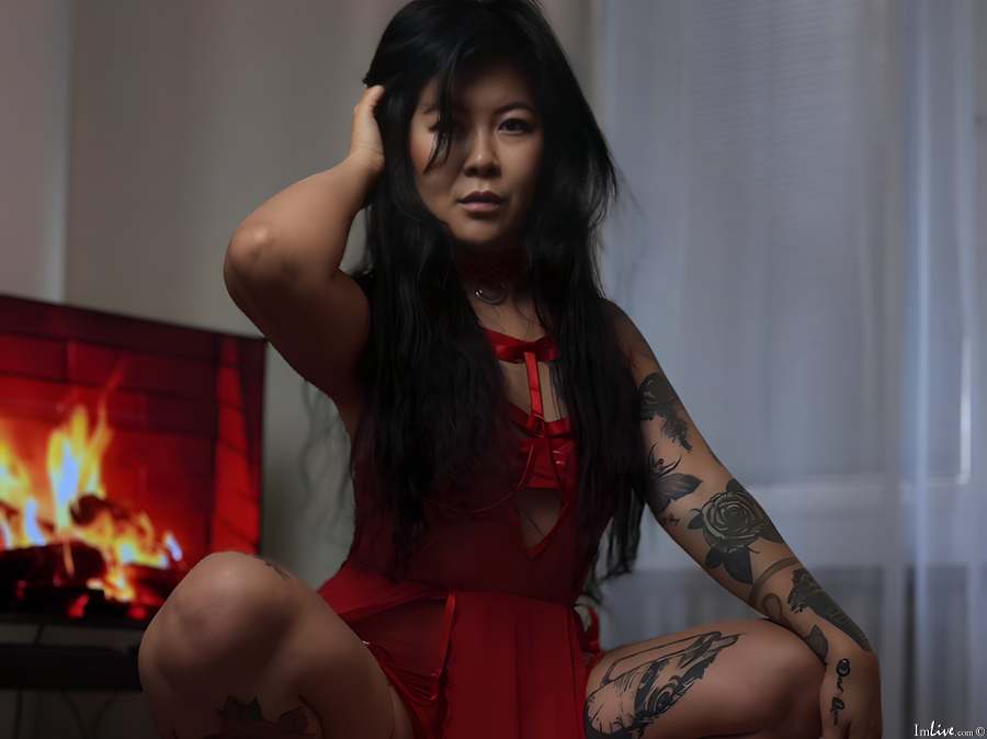 goddesslaura4u from imlive