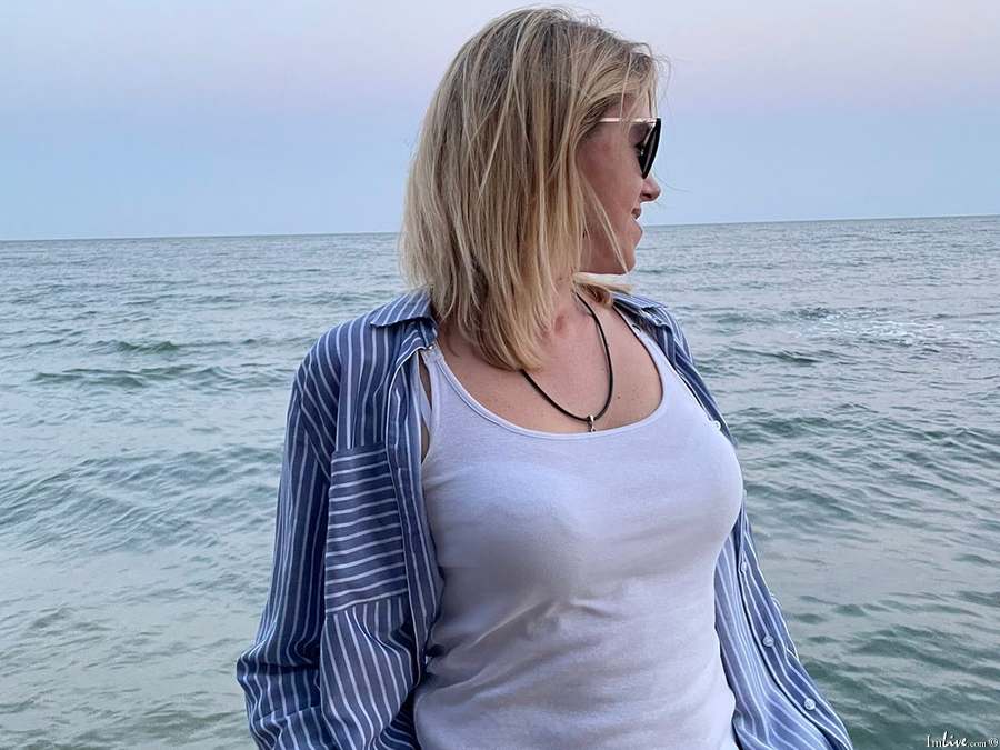 alessiashy from imlive