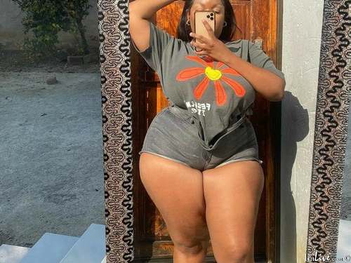 zuriqueenxxlsilk from imlive