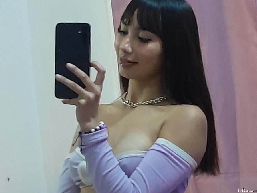 naomywatson_ from imlive