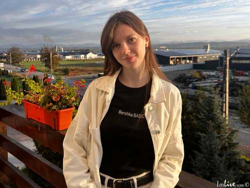 kater1na from imlive