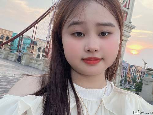 happiness6 — LIVE on IMLive