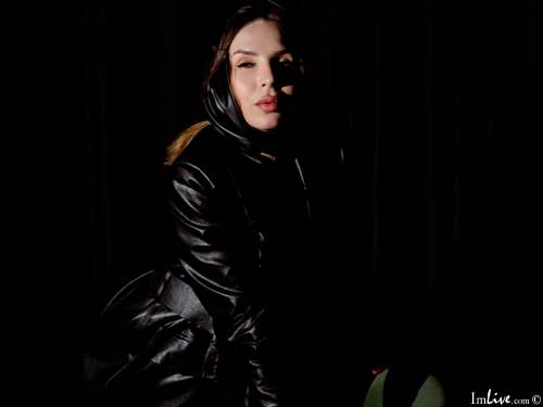 helena_alone